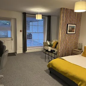 The Cozy Apartment